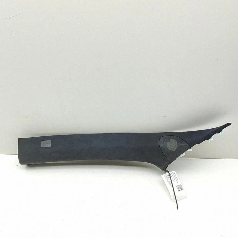 (A) pillar trim – Tesla Model Y (2020-)
