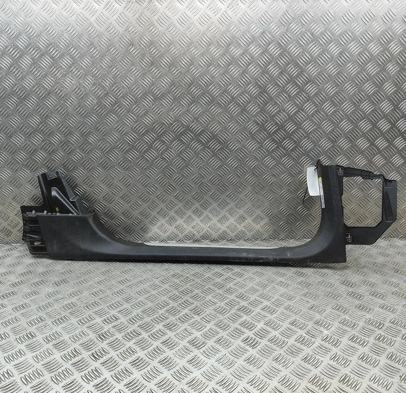 (A) pillar trim 9J1863381E