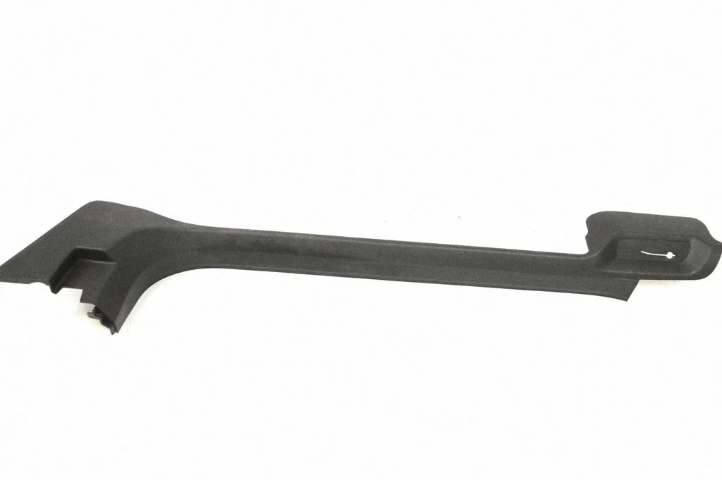 (A) statņa apdare – Opel Astra J (2010-2015)