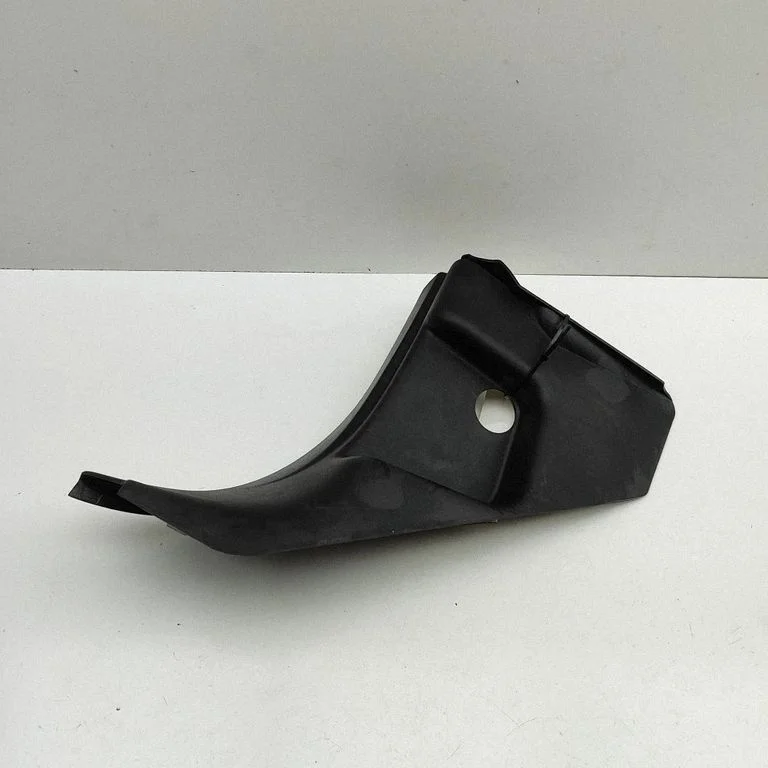(A) pillar trim – Land Rover Range Rover L405 (2013-2021)