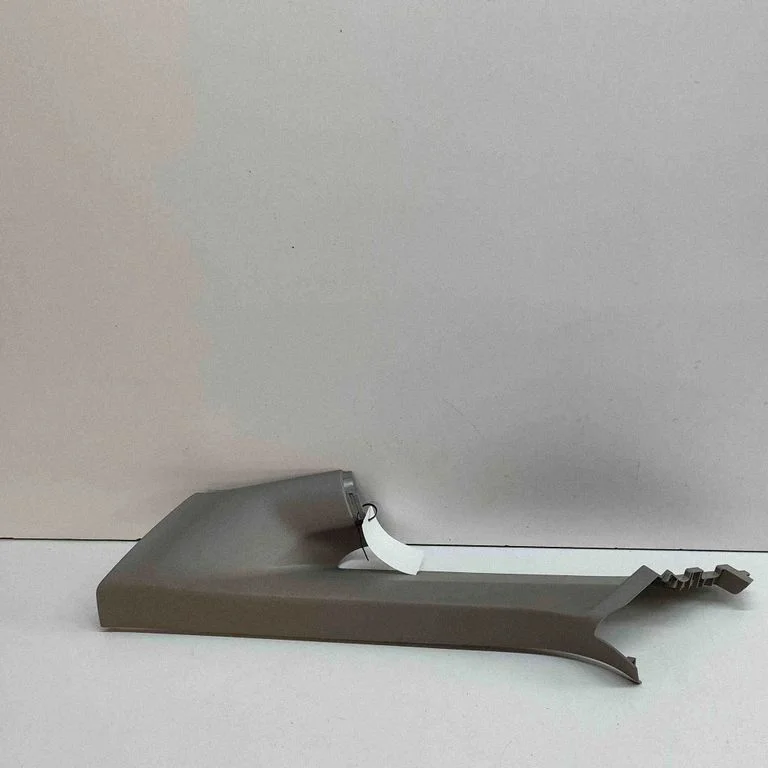 (A) piilari kate 7T0867719F