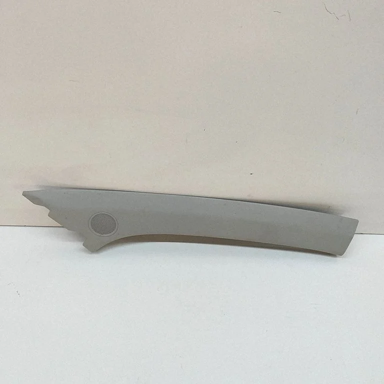(A) piilari kate – Volkswagen Amarok (2010-2020)
