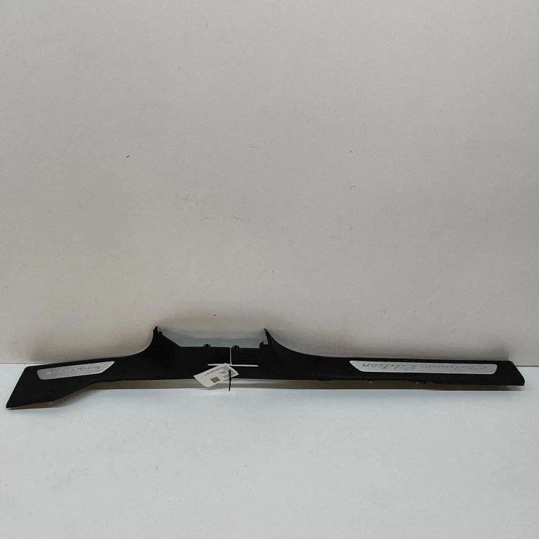 (A) pillar trim 760853845A