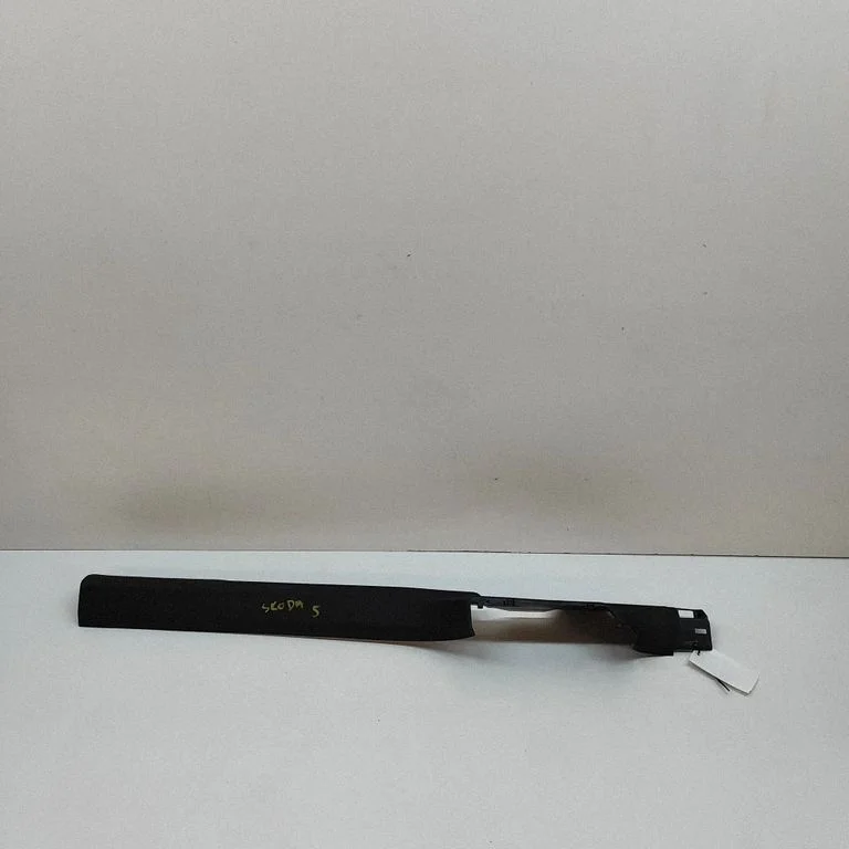 (A) pillar trim 571853371