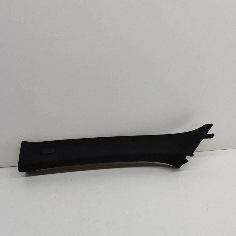 (A) piilari kate – BMW 2-seeria F44 (2019-2024)