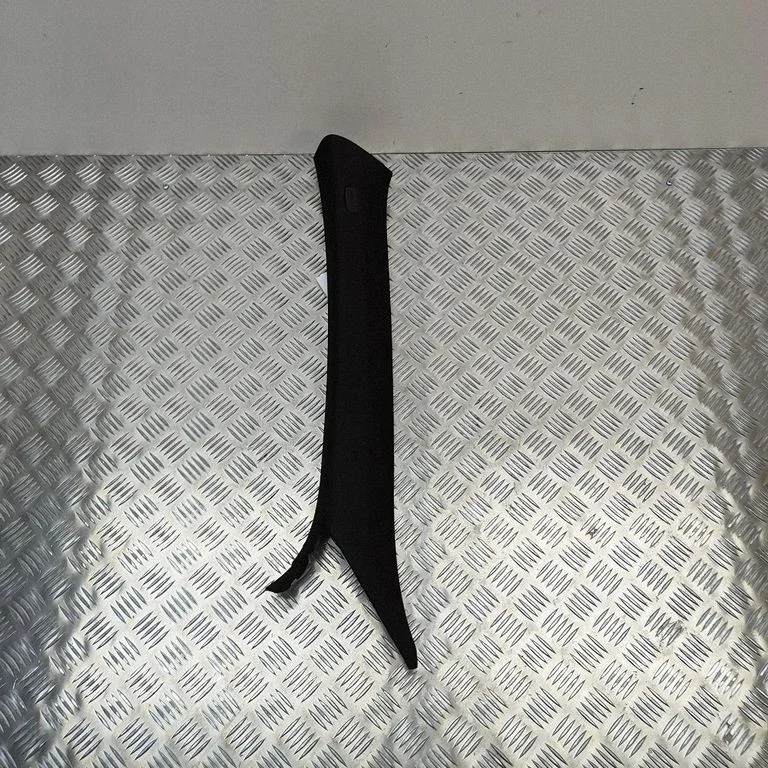 (A) pillar trim – Porsche Cayenne (92A) (2010-2017)