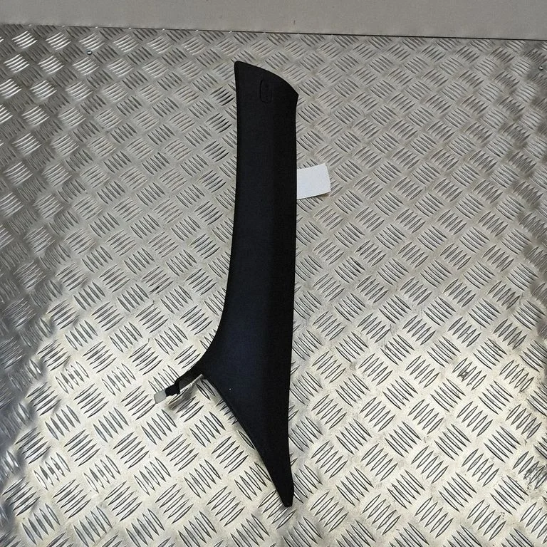 (A) pillar trim – Porsche Macan (95B) (2014-2018)