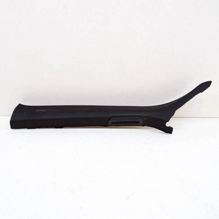 (A) piilari kate J8A203513AF