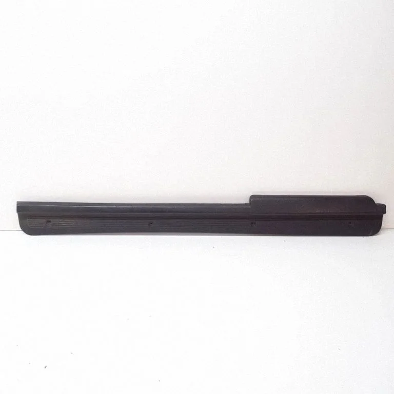 (A) pillar trim MB645111