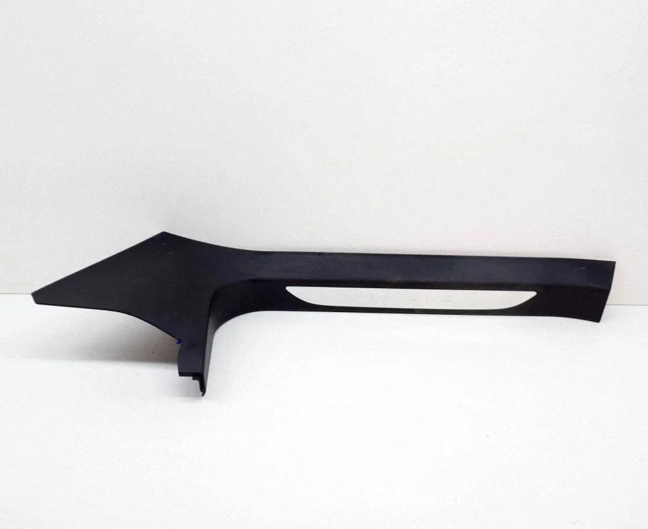 (A) pillar trim – Tesla Model S (2012-)