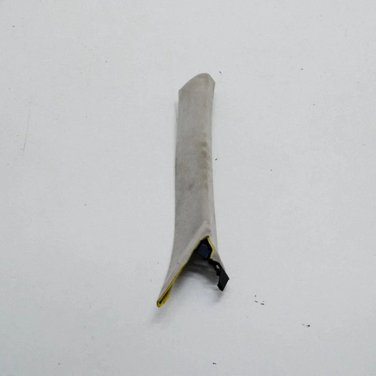 (A) pillar trim 670010333