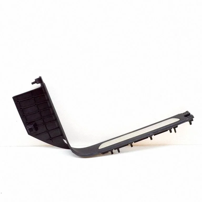 (A) pillar trim – Volkswagen Touareg II (2010-2018)