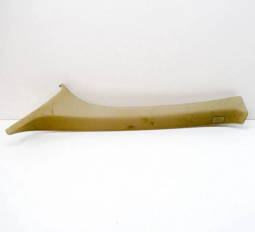 (A) pillar trim – Volvo XC60 (2009-2013)