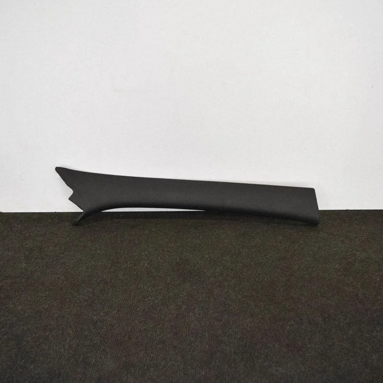(A) piilari kate – Mercedes-Benz C-klass AMG W204 (2007-2014)