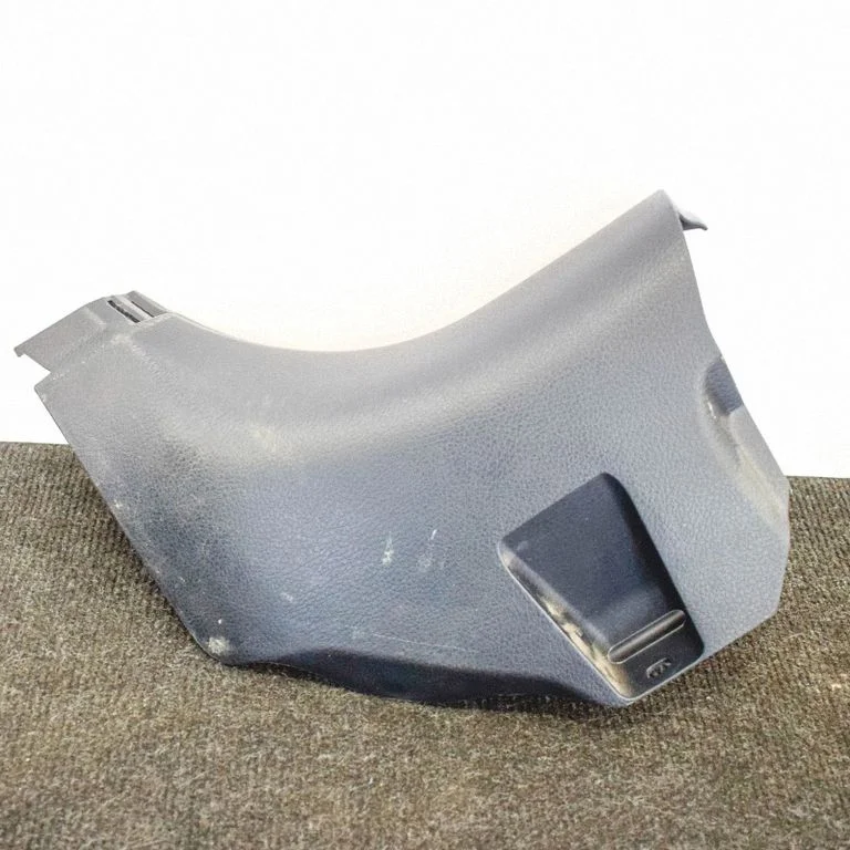 (A) piilari kate – Toyota RAV 4 (XA40) (2012-2018)