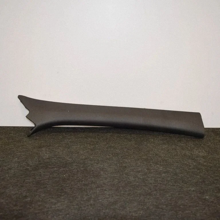 (A) piilari kate – Mercedes-Benz C-klass AMG W204 (2007-2014)