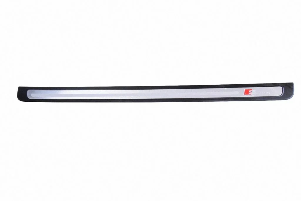 (A) piilari kate 8T0853373