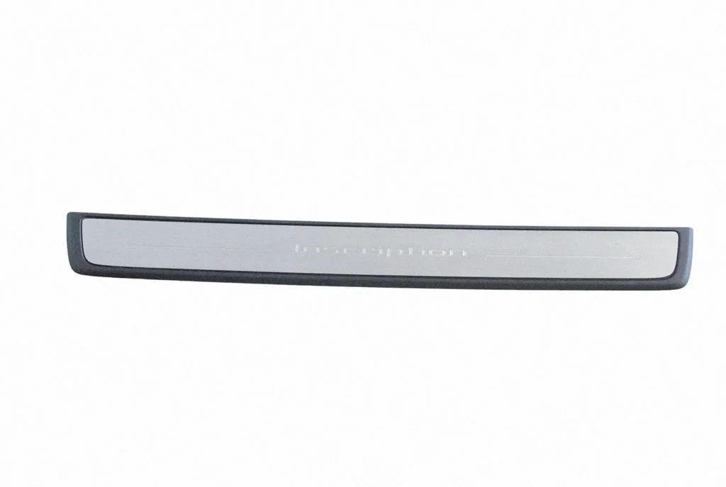 (A) pillar trim