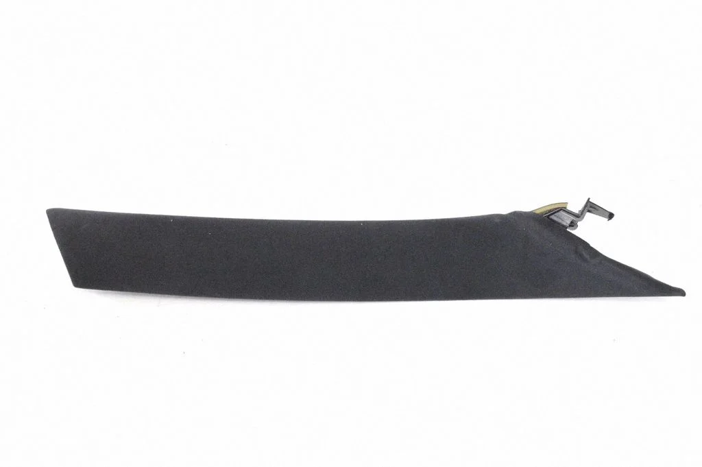 (A) pillar trim 670010333