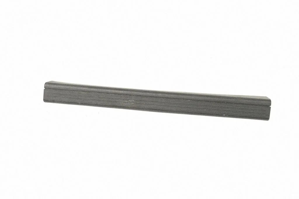 (A) statņa apdare – Mercedes-Benz C klase AMG W204 (2007-2014)