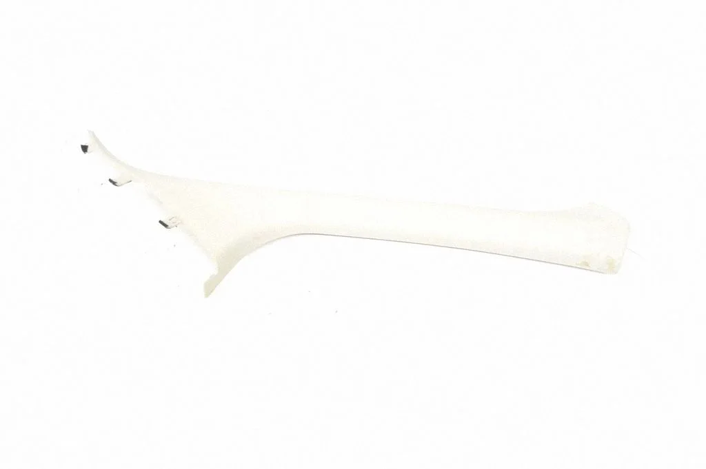 (A) statņa apdare BM51A03198A
