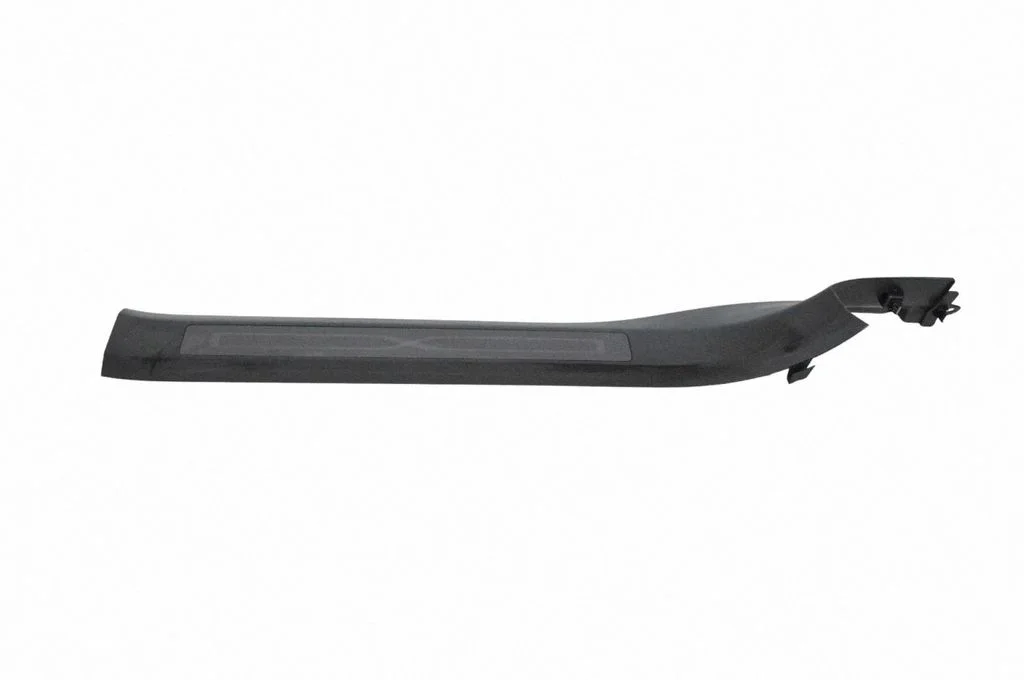 (A) statņa apdare – Tesla Model S (2012-)