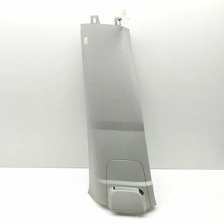 (B) pillar trim (bottom) 1T3867469