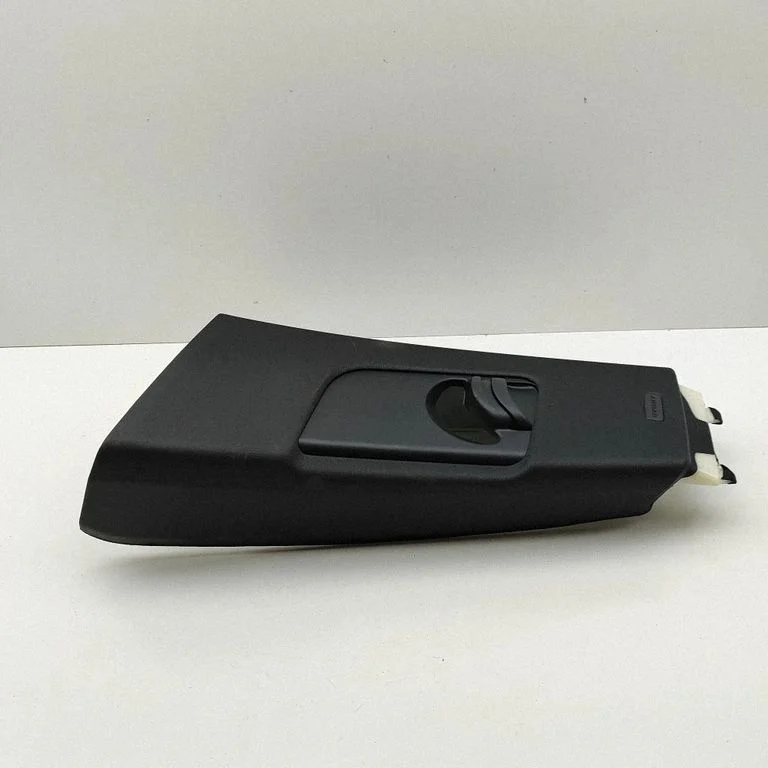 (B) statņa apdare (apakšējā) 4M8867243