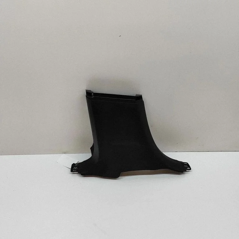 (B) pillar trim (bottom) A1676901901