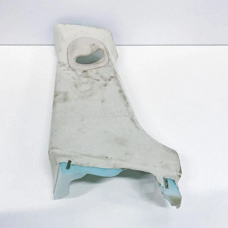 (B) pillar trim (bottom) 01240123000A