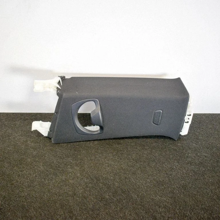 (B) piilari kate (alumine) – BMW 4-seeria F32 F33 (2013-2020)