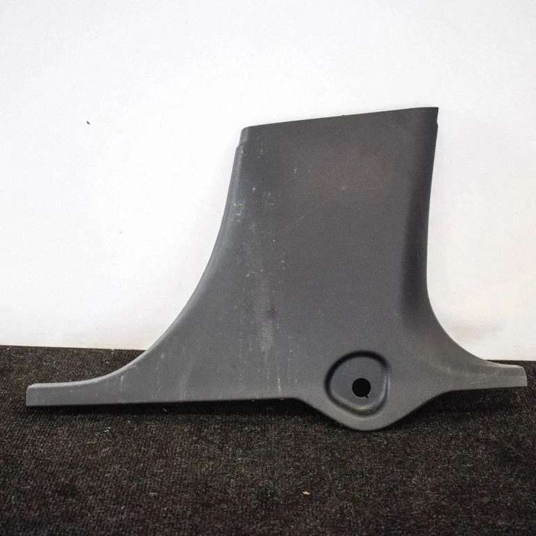 (B) piilari kate (alumine) – Mercedes-Benz GLA-klass W156 X156 (2013-2019)