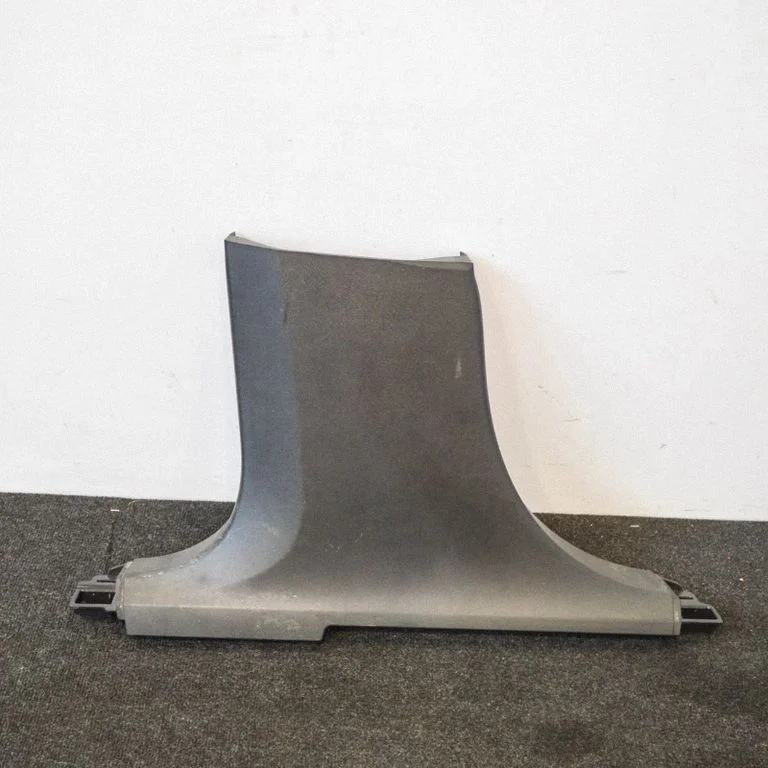 (B) pillar trim (bottom) – Volvo XC90 (2014-)