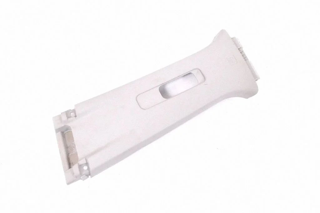 (B) pillar trim (bottom) KD4557969