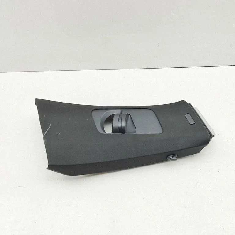 (B) piilari kate (ülemine) 3G8868418