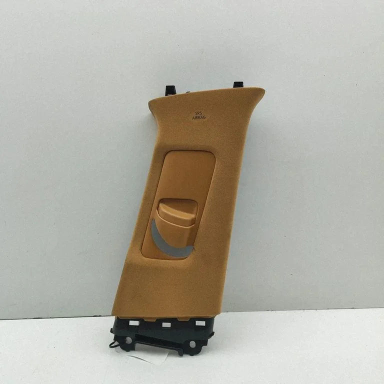 (B) pillar trim (top) 6241078020