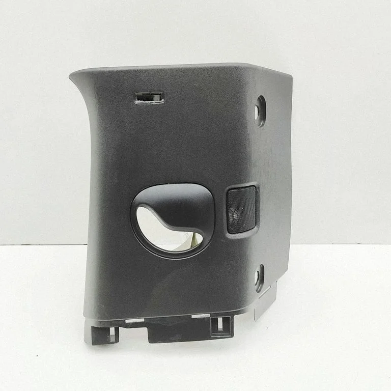 (B) pillar trim (top) L8B224396C