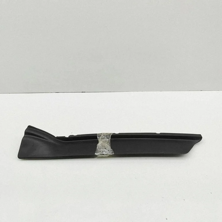 (B) pillar trim (top) L8B228116BF