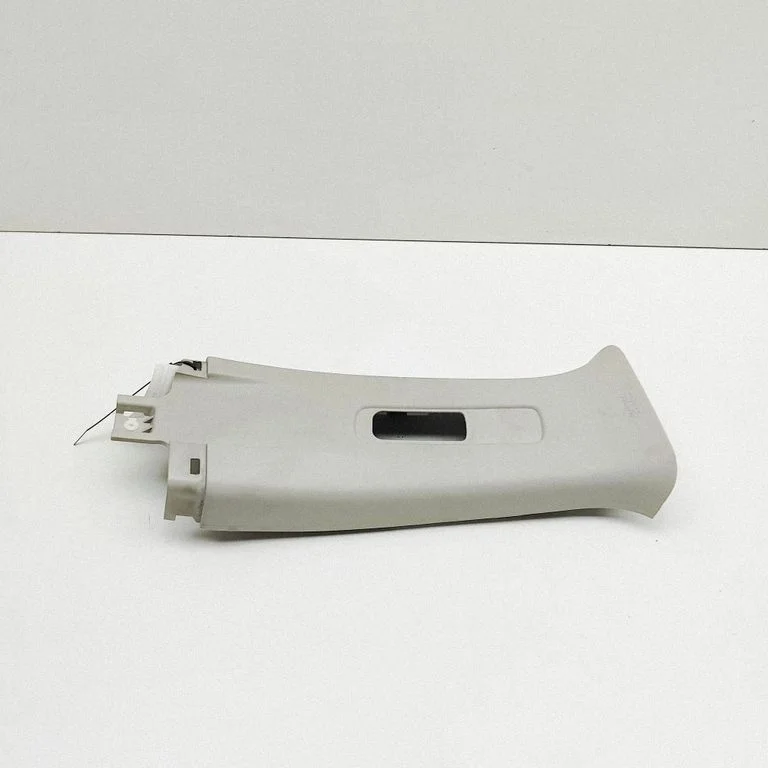 (B) pillar trim (top) – Mitsubishi L200 (2015-)