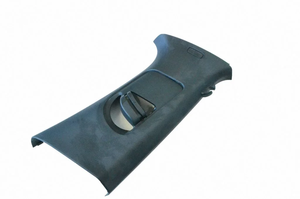 (B) pillar trim (top) – Volkswagen e-Golf (2014-)