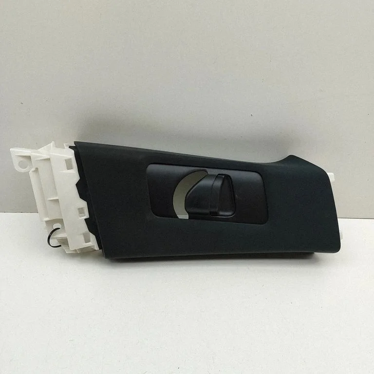 (B) pillar trim (top) 7302312030