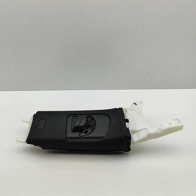 (B) piilari kate (ülemine) 8W6867244A