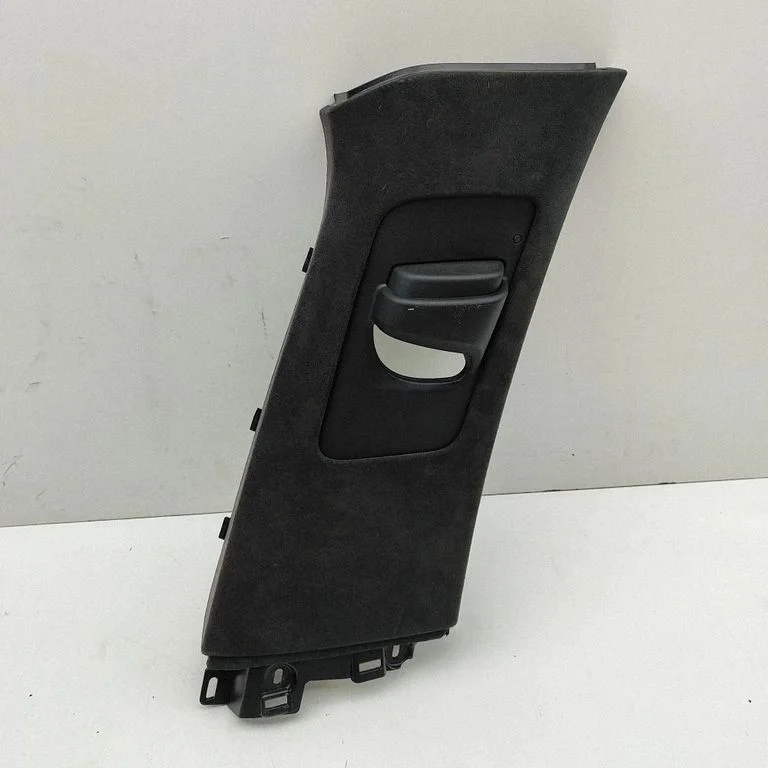 (B) pillar trim (top) 103595400A