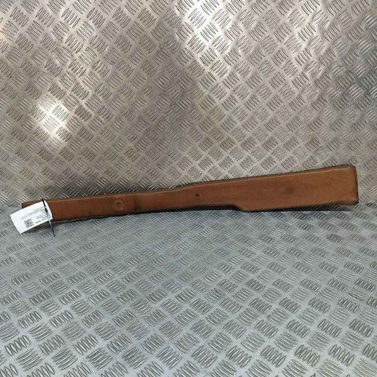 (B) pillar trim (top) 1086920289