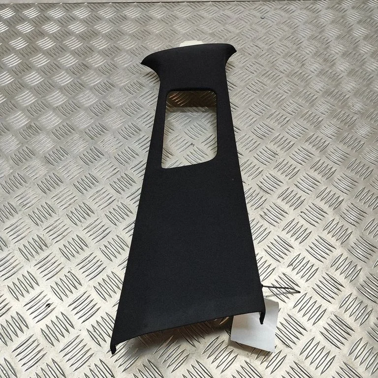 (B) pillar trim (top) – Mercedes-Benz ML-Class W166 (2012-2017)
