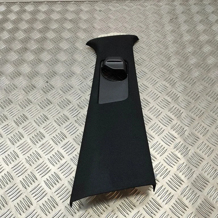 (B) pillar trim (top) – Mercedes-Benz ML-Class W166 (2012-2017)