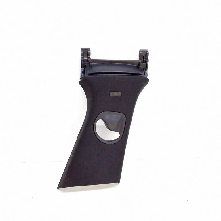 (B) pillar trim (top) HK8324396A
