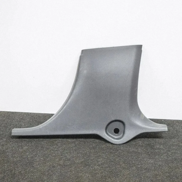 (B) pillar trim (top) A1766920122