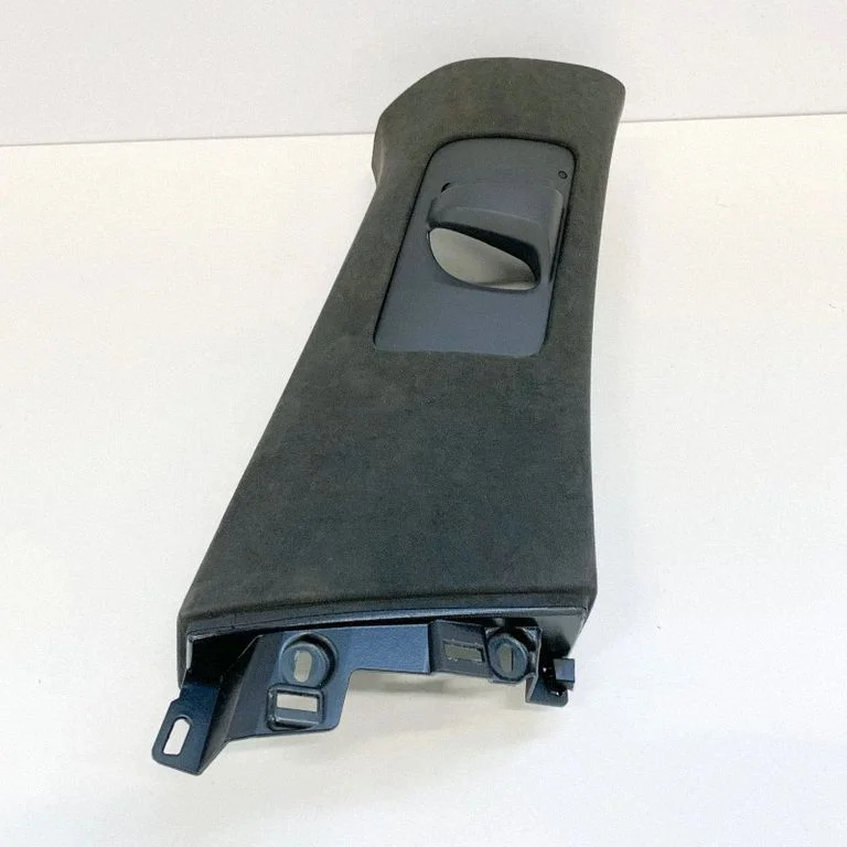 (B) pillar trim (top) 103595400A