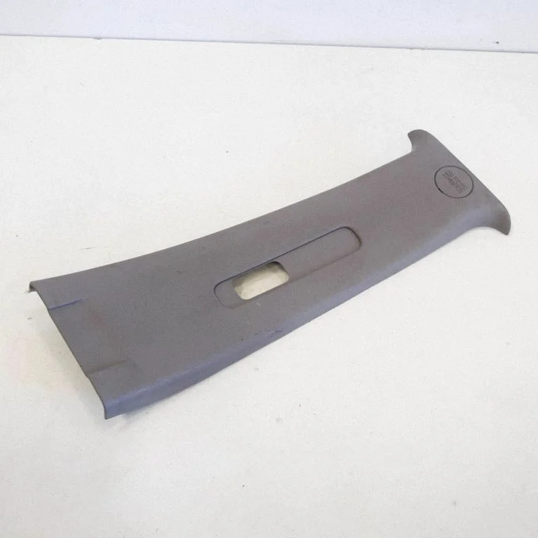 (B) pillar trim (top) – Mitsubishi L200 (2006-2014)